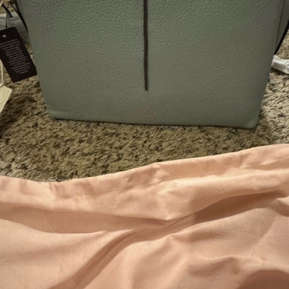 Radley London Hillgate Place Soft Gray Leather/Chain Crossbody W/ Dust Bag NWT - Picture 4 of 16